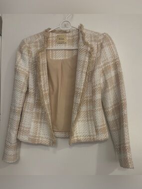 Elie Tahari Beige and White Tweed Blazer